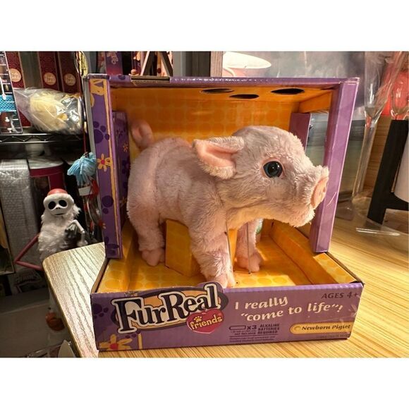 FurReal Friends Newborn Piglet 2006 Sealed Collectible NIB - Picture 1 of 12